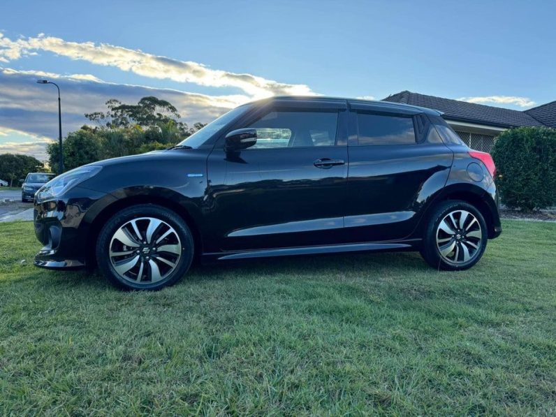 
								Suzuki Swift Hybrid RS 2019 full									