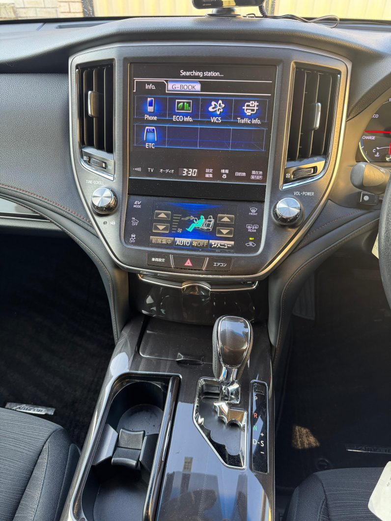 
								Toyota Crown Athlete S 2013 Hybrid full									