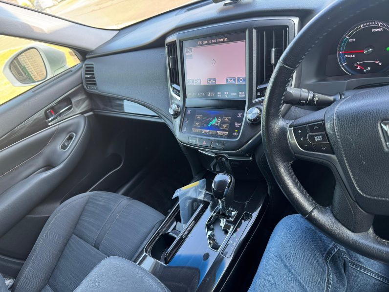 
								Toyota Crown Athlete S 2013 Hybrid full									