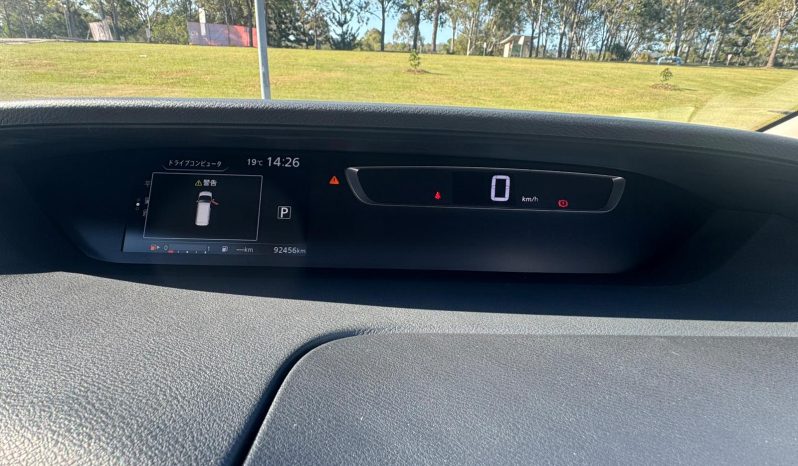 
								Nissan Serena 2017 full									