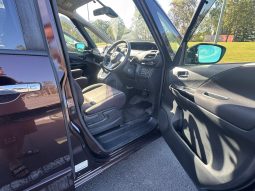 
										Nissan Serena 2017 full									