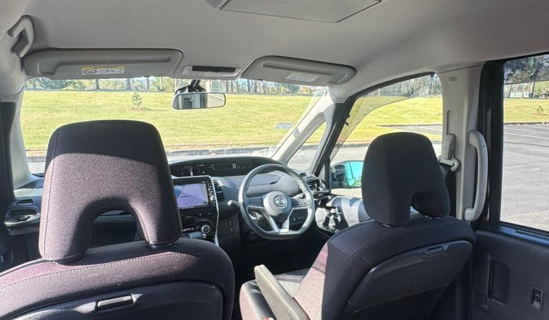 
								Nissan Serena 2017 full									