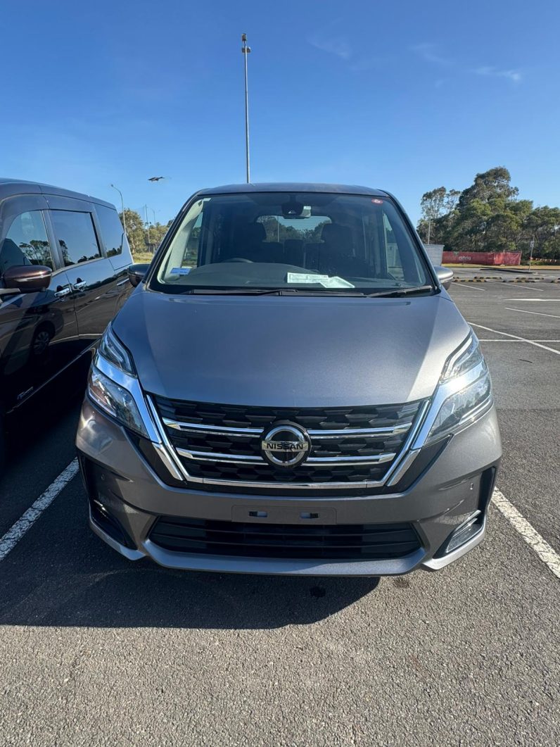 
								2019 Nissan Serena full									