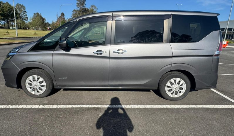 
								2019 Nissan Serena full									