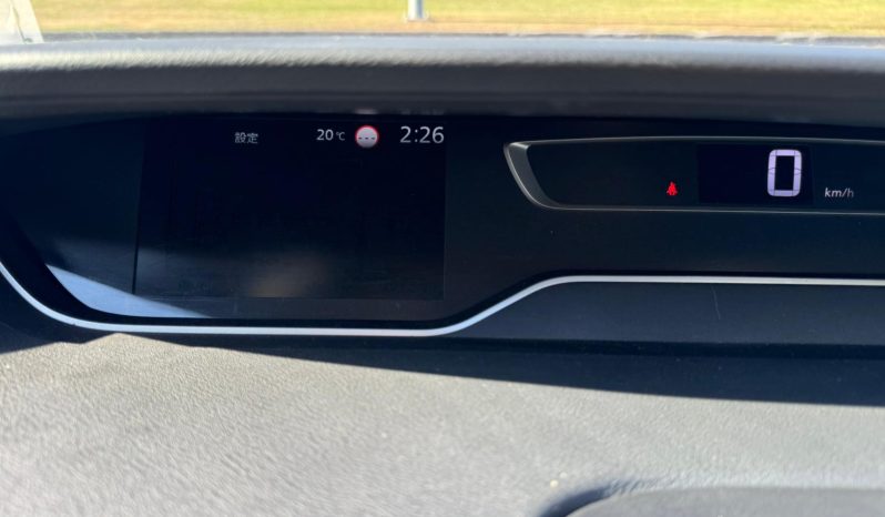 
								2019 Nissan Serena full									