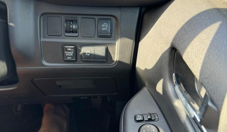 
								2019 Nissan Serena full									