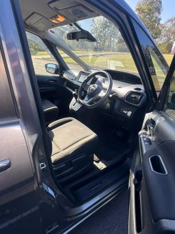 
										2019 Nissan Serena full									