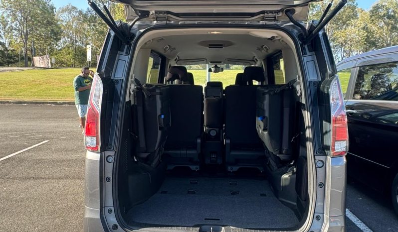 
								2019 Nissan Serena full									