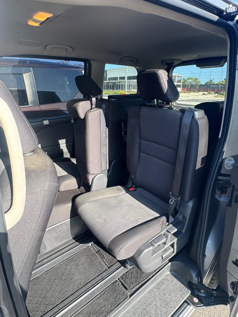 
								2019 Nissan Serena full									