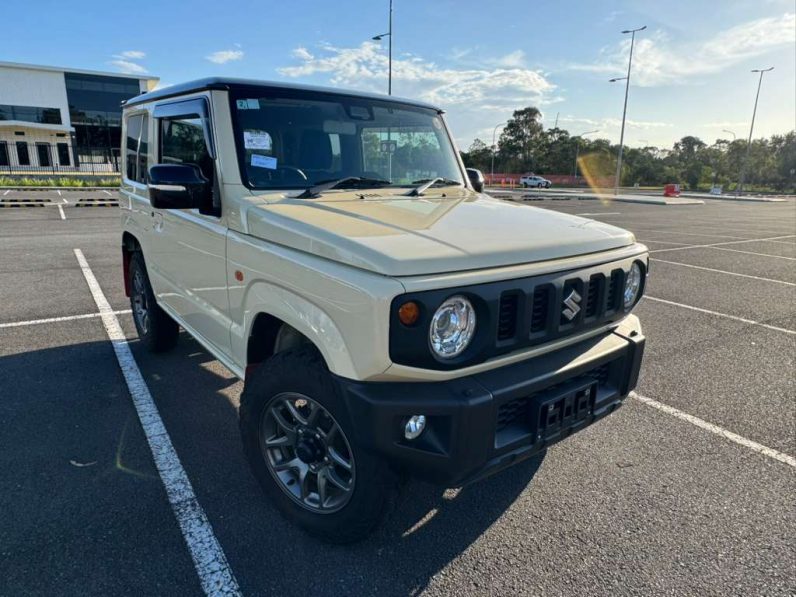 
								Suzuki Jimny 2019 XC Turbo 4WD full									