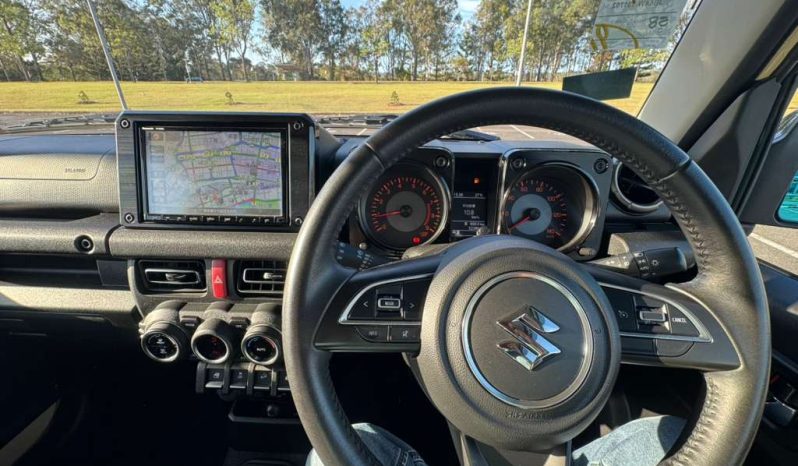
								Suzuki Jimny 2019 XC Turbo 4WD full									