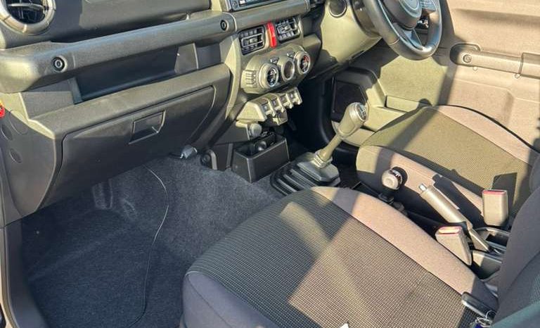
								Suzuki Jimny 2019 XC Turbo 4WD full									