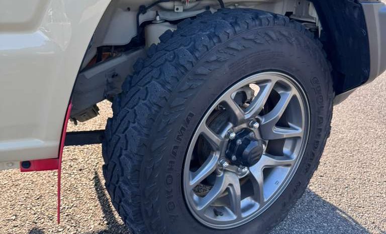 
								Suzuki Jimny 2019 XC Turbo 4WD full									