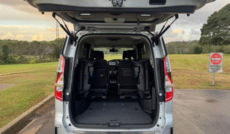 
								2021 Nissan serena full									