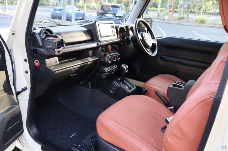 
								2020 Suzuki Jimny JB64W XC Hardtop 3dr Auto 4sp 4×4 0.7T full									