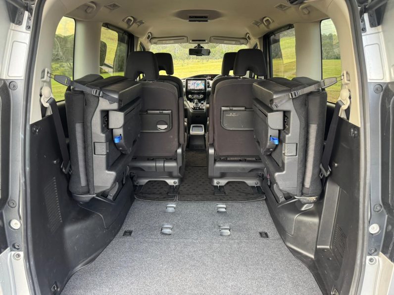 
								2021 Nissan serena full									