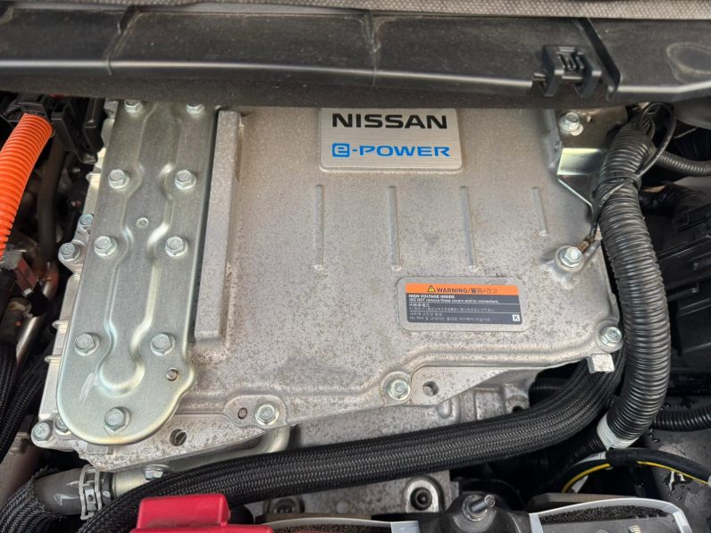 
								2021 Nissan serena full									