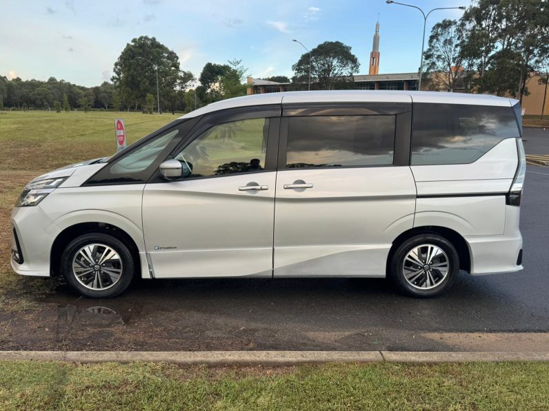 
								2021 Nissan serena full									