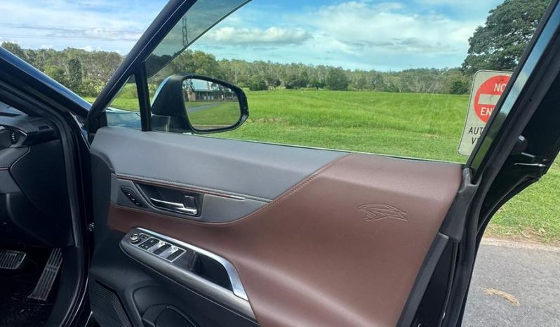 
								2022 Toyota Harrier AXUH80 Hybrid Z Wagon 5dr CVT 1sp 2.5i/88kW Hybrid [IMP] full									