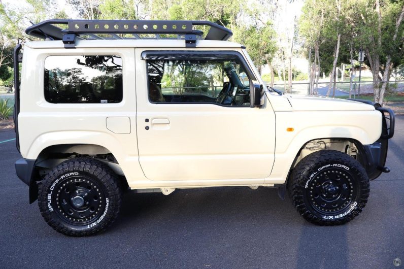 
								2020 Suzuki Jimny JB64W XC Hardtop 3dr Auto 4sp 4×4 0.7T full									
